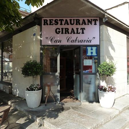 Отель Restaurant Fonda Giralt Amer Экстерьер фото